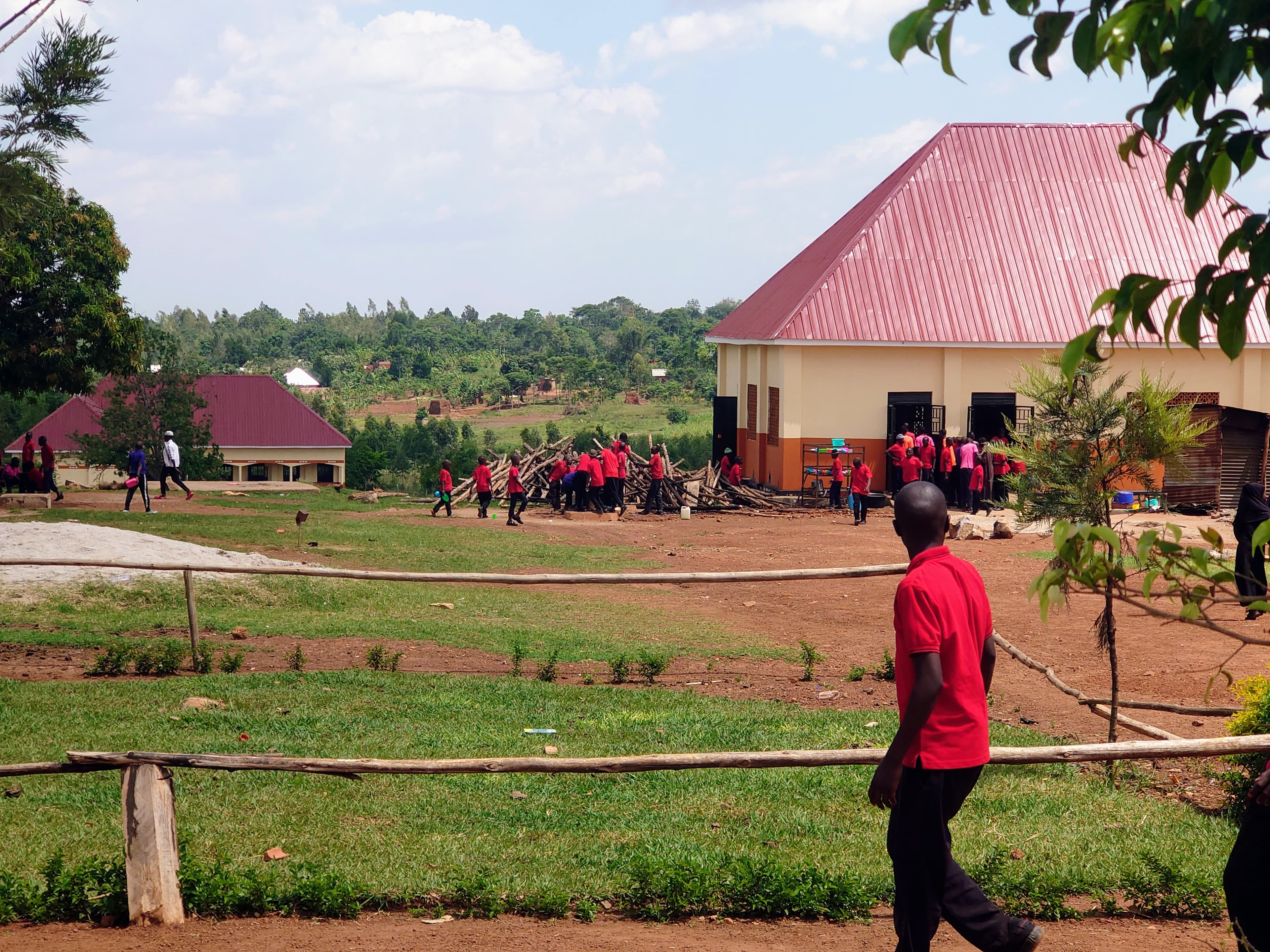 Learners during breaktime at Al Hanan - activity 9