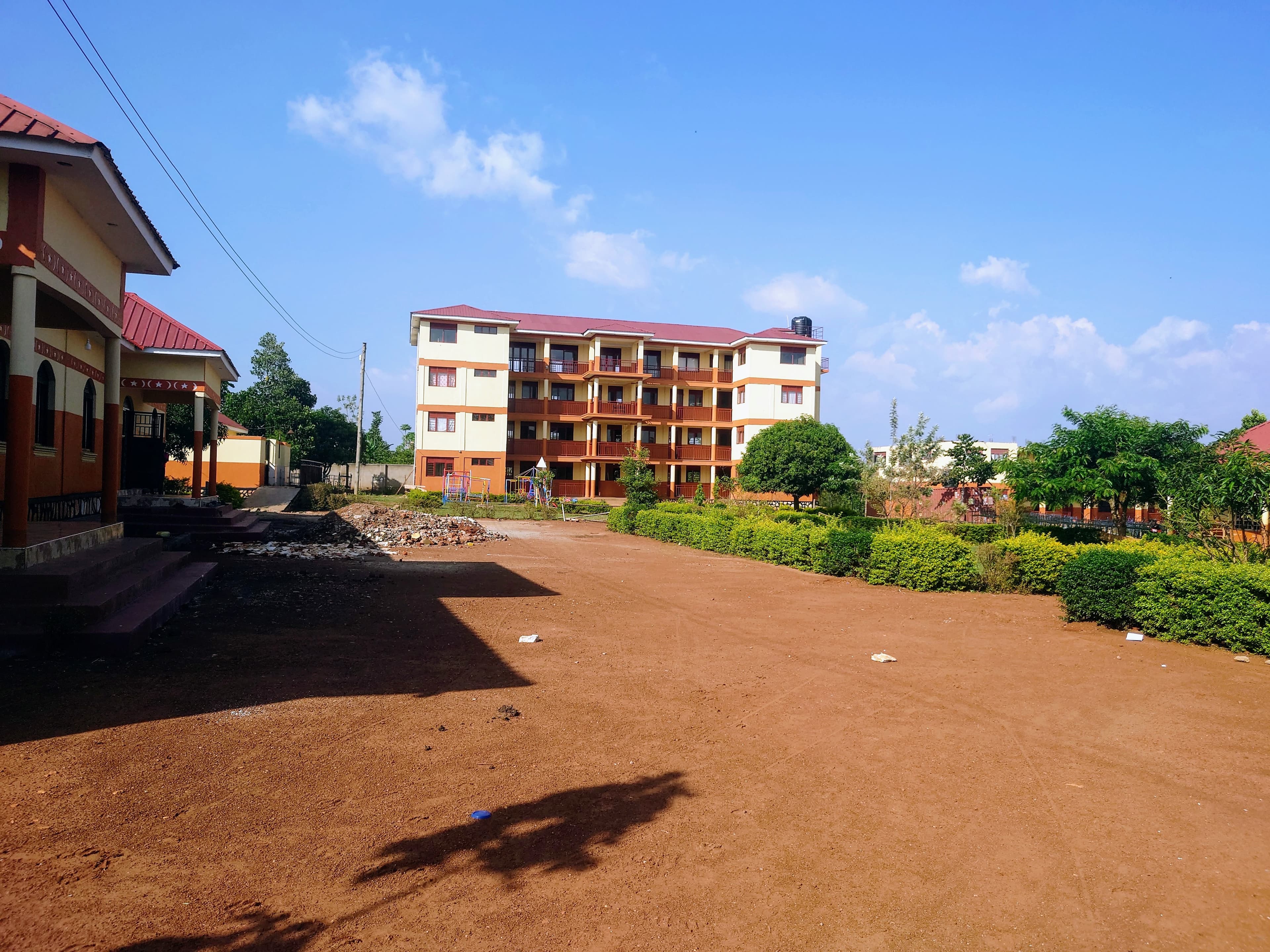 Class block building at Al Hanan - main structure