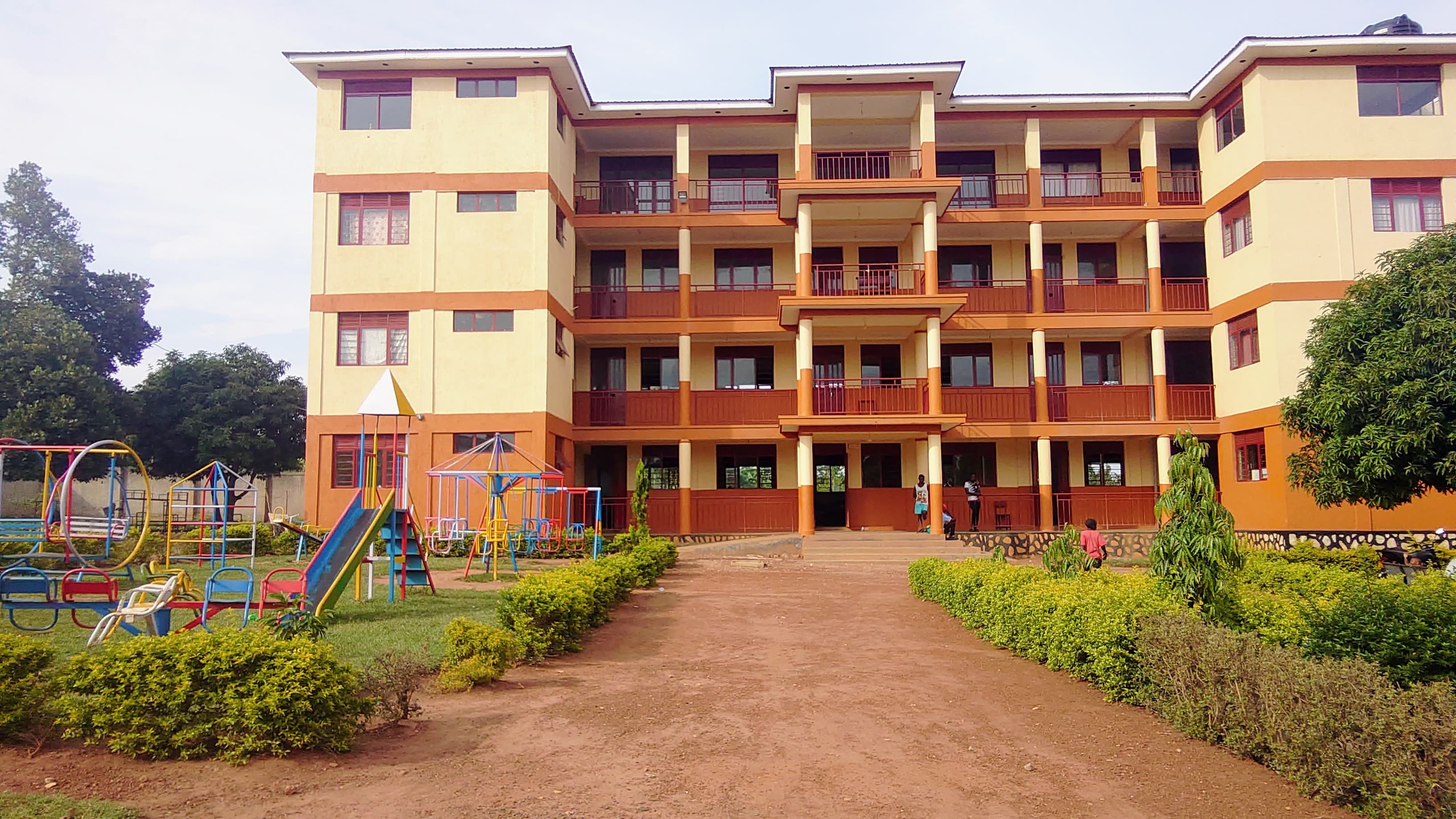 Al Hanan compound ground view - angle 3