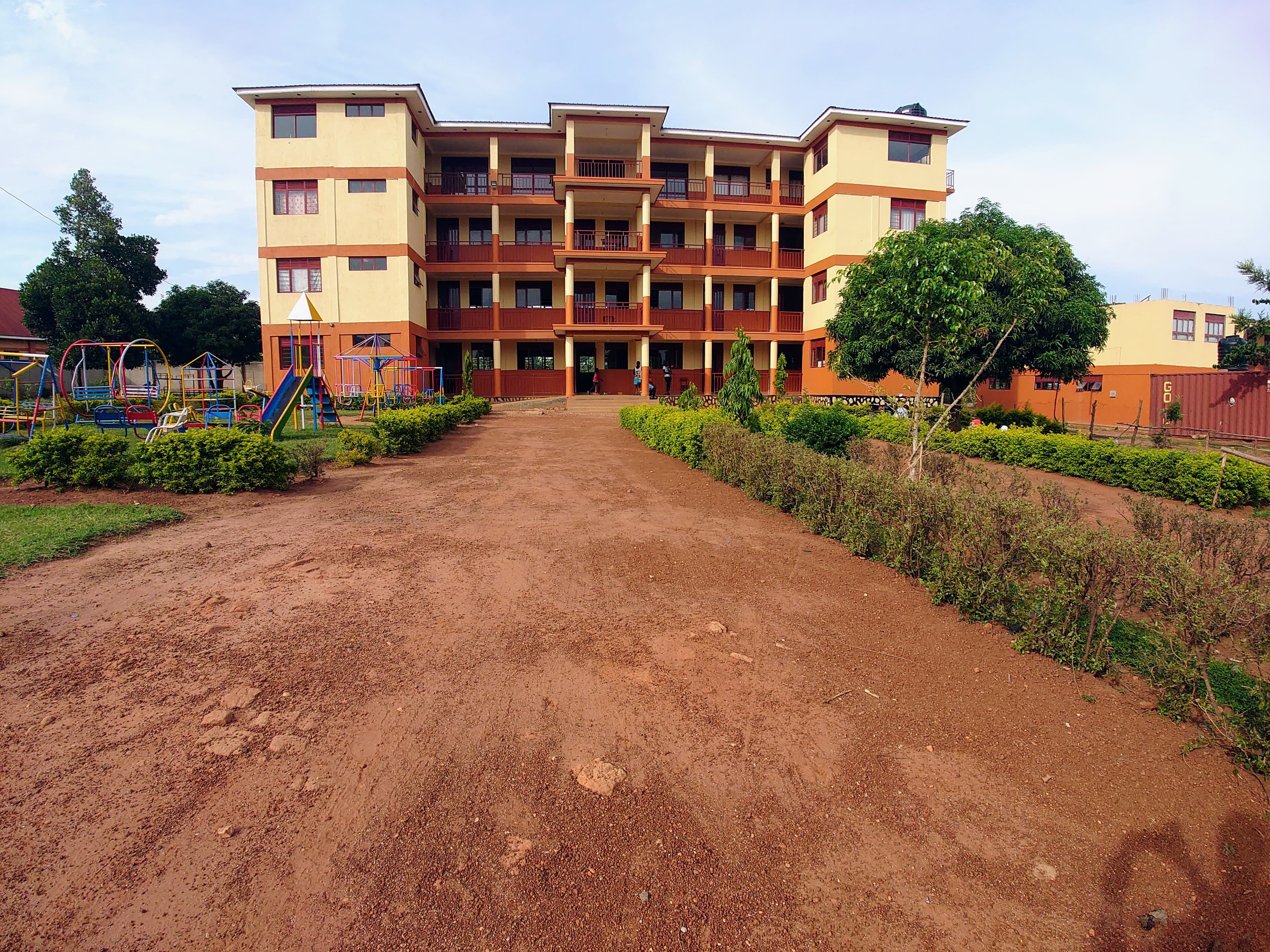 Al Hanan compound ground view - angle 5