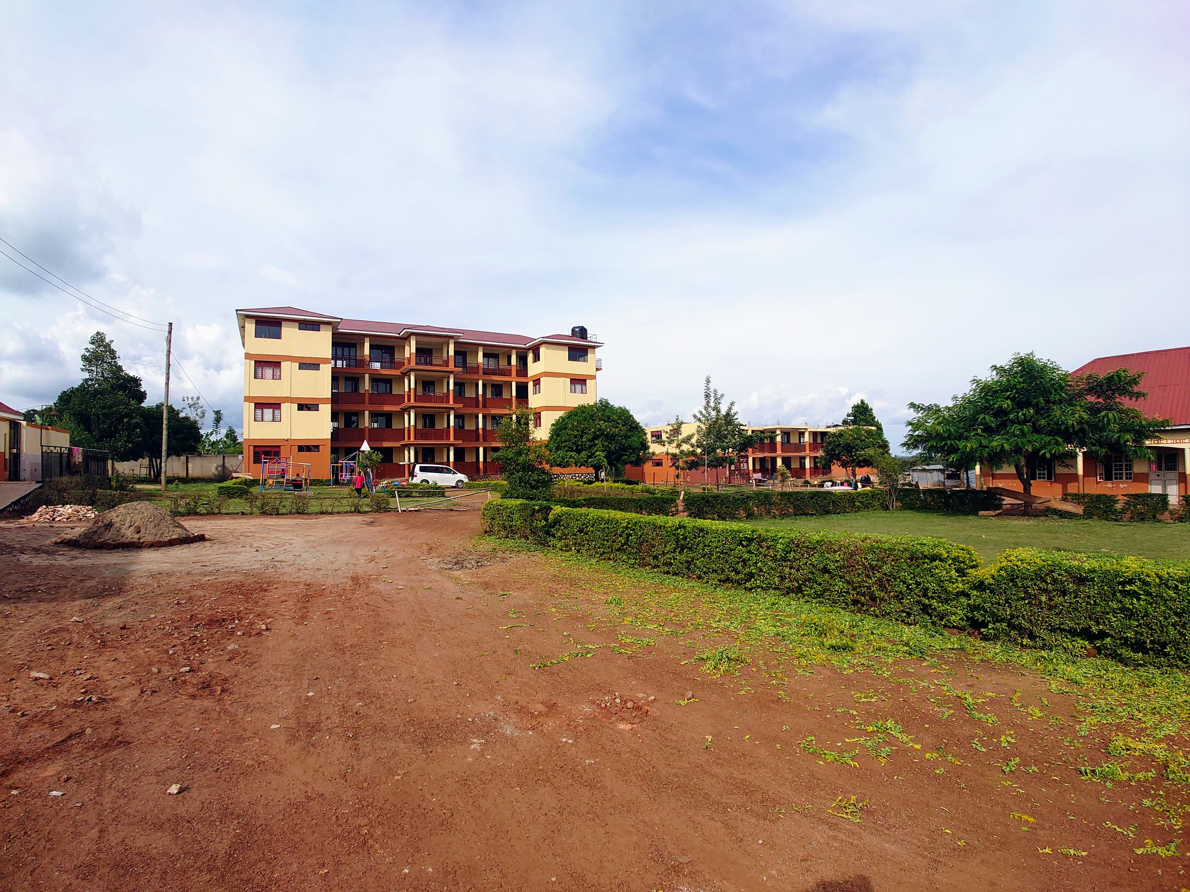 Al Hanan compound ground view - angle 7
